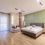Syncron Apartments In The Center Of Tirana